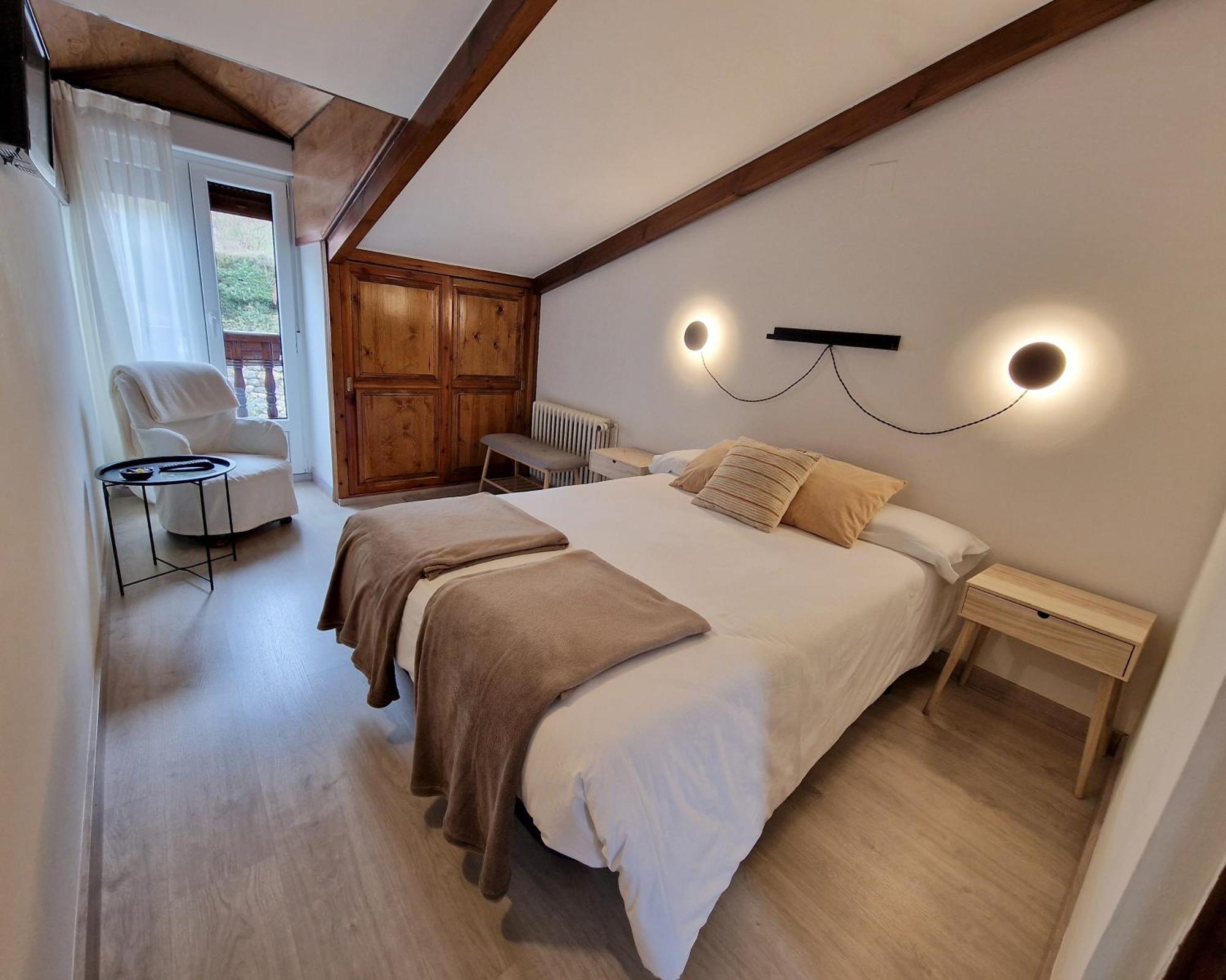 Hostal Remona Espinama Εξωτερικό φωτογραφία