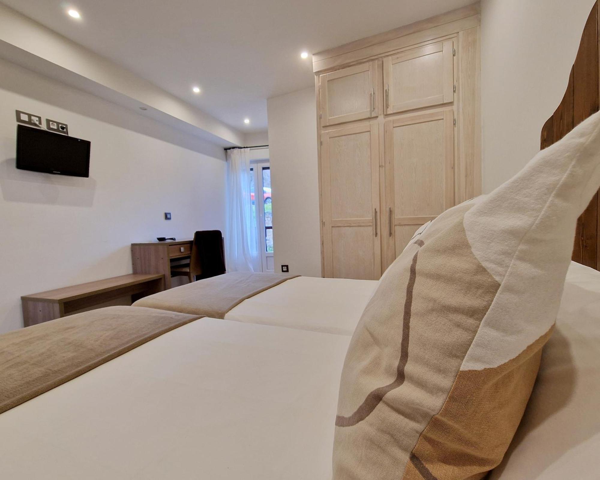 Hostal Remona Espinama Εξωτερικό φωτογραφία
