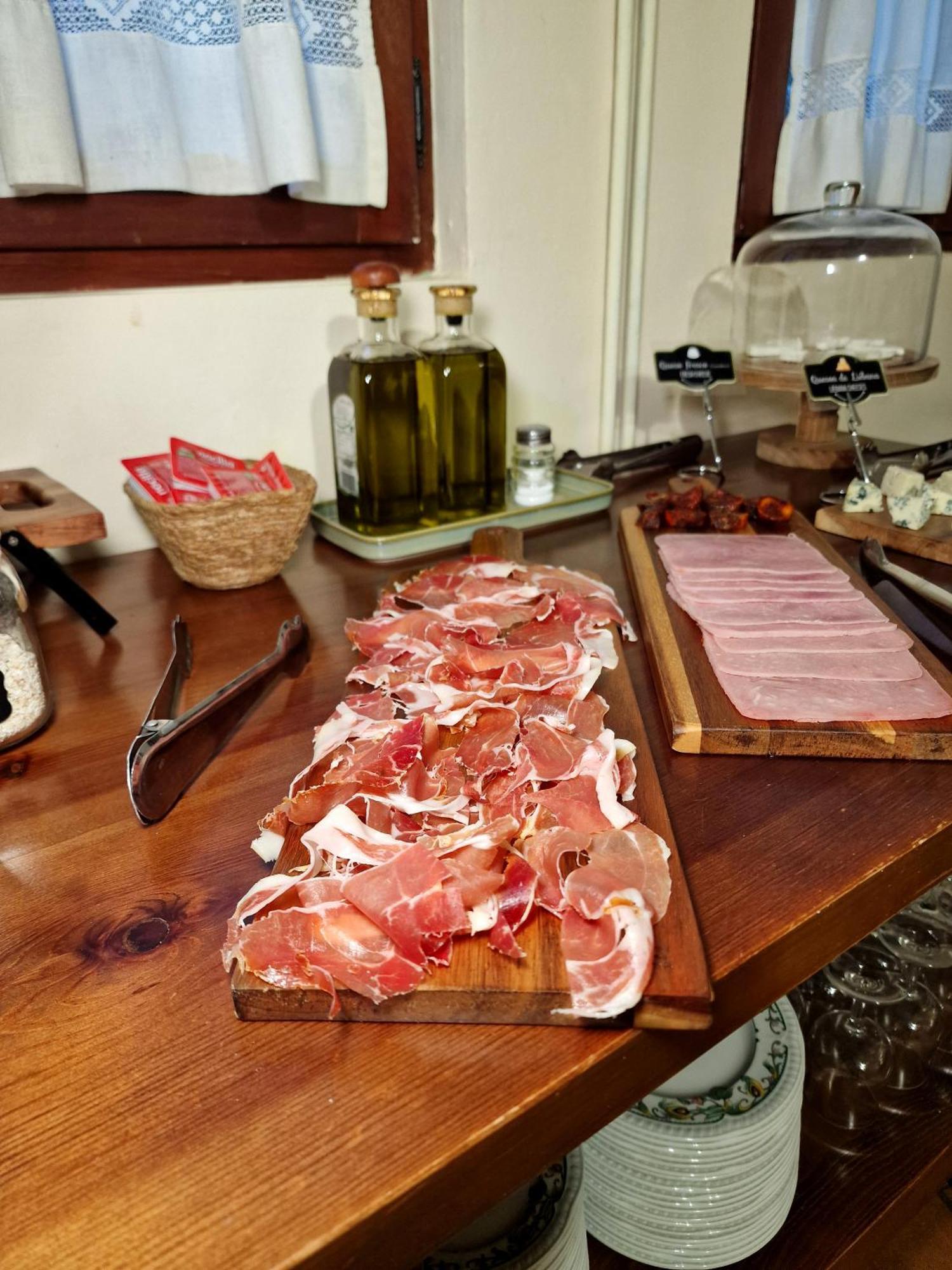 Hostal Remona Espinama Εξωτερικό φωτογραφία