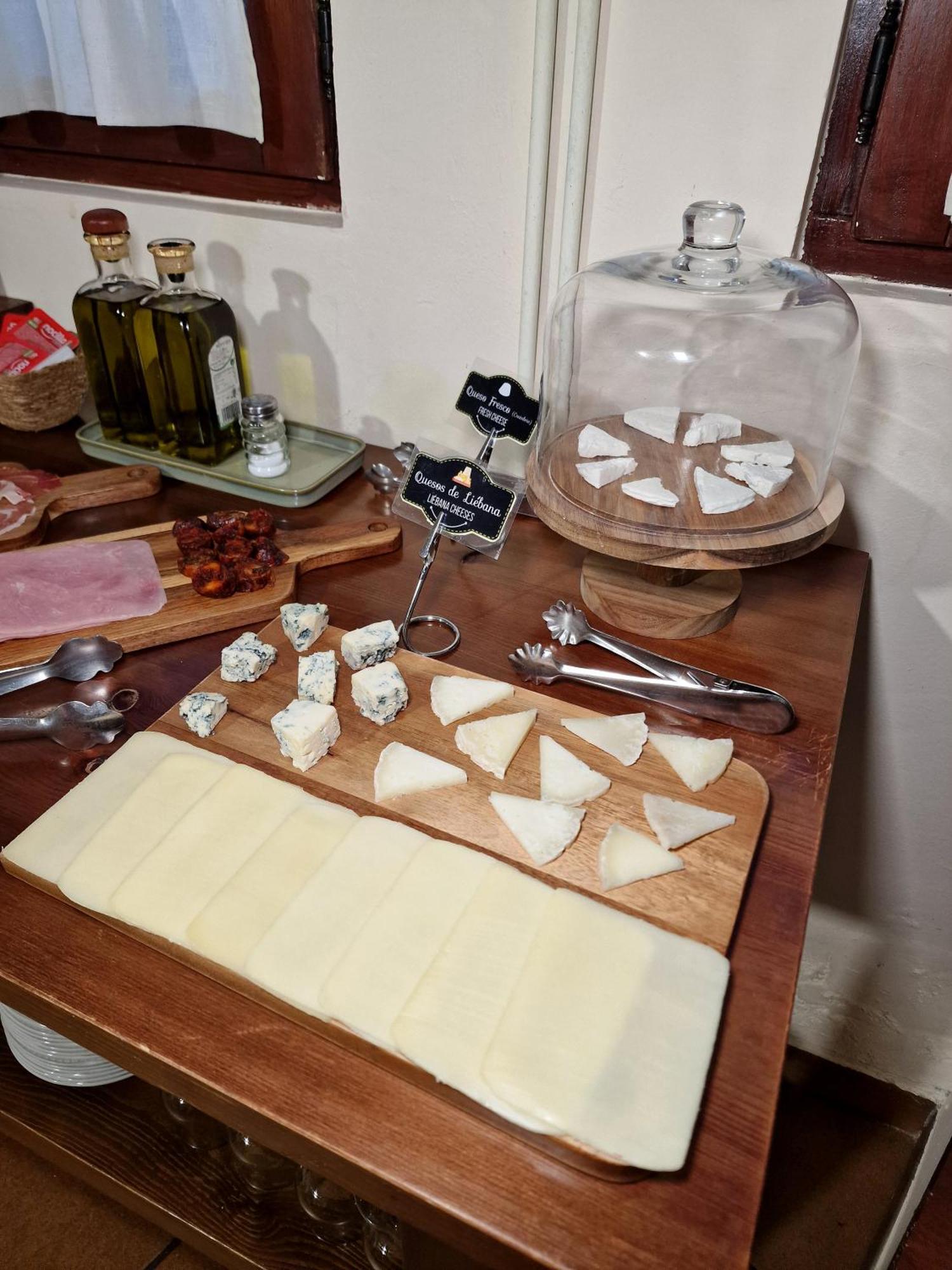 Hostal Remona Espinama Εξωτερικό φωτογραφία