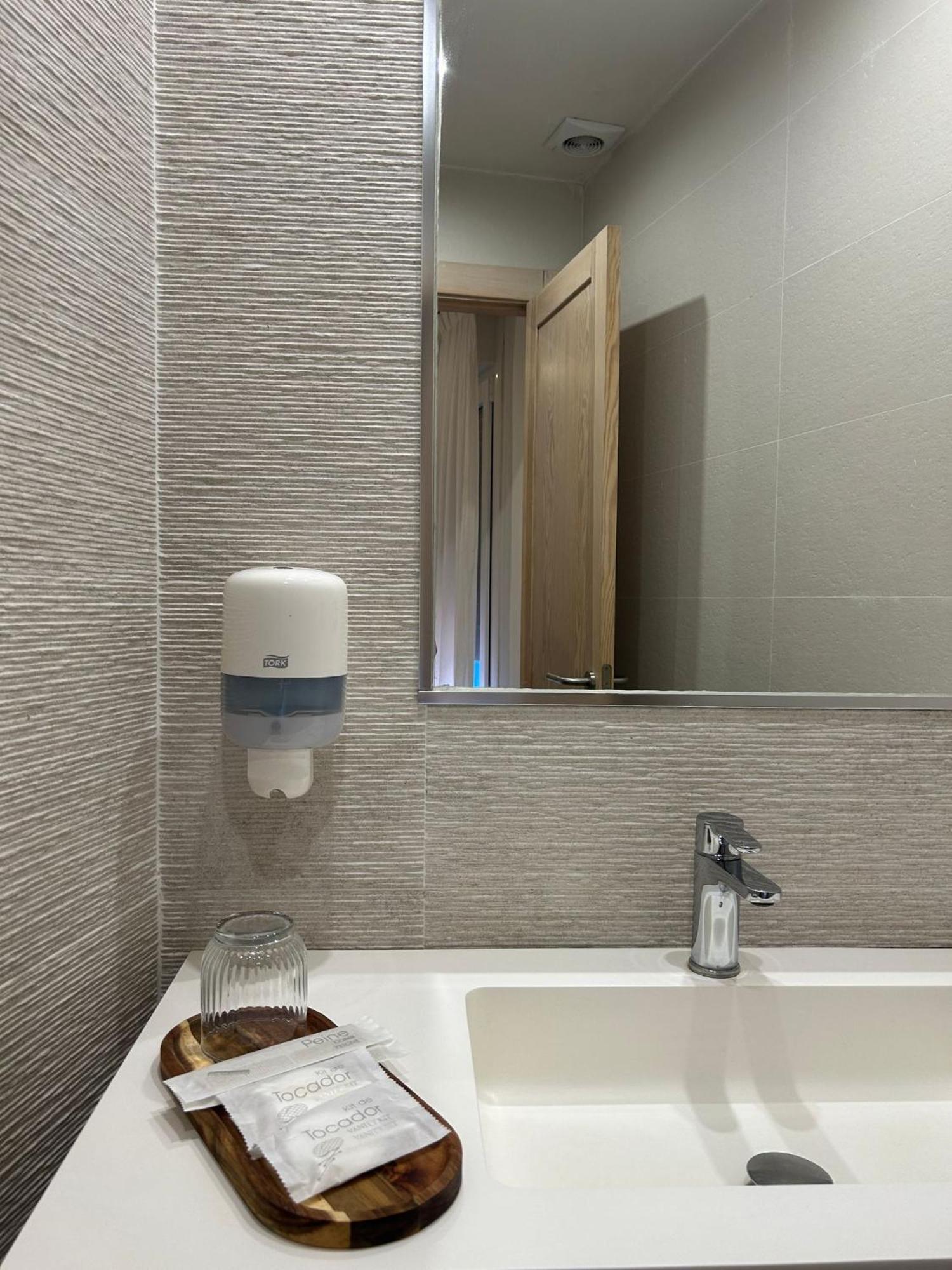 Hostal Remona Espinama Εξωτερικό φωτογραφία